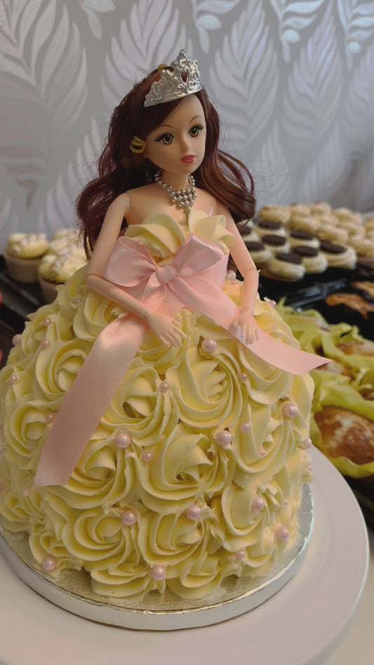 Doll cake 6”